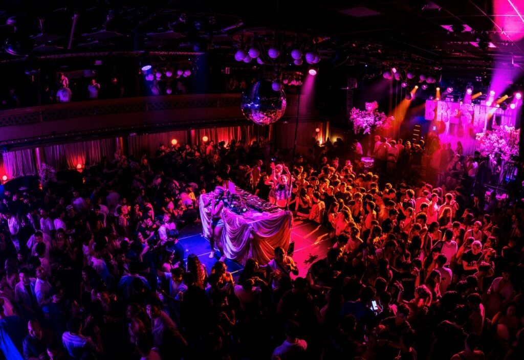 BRESH CLUB en Sala Apolo